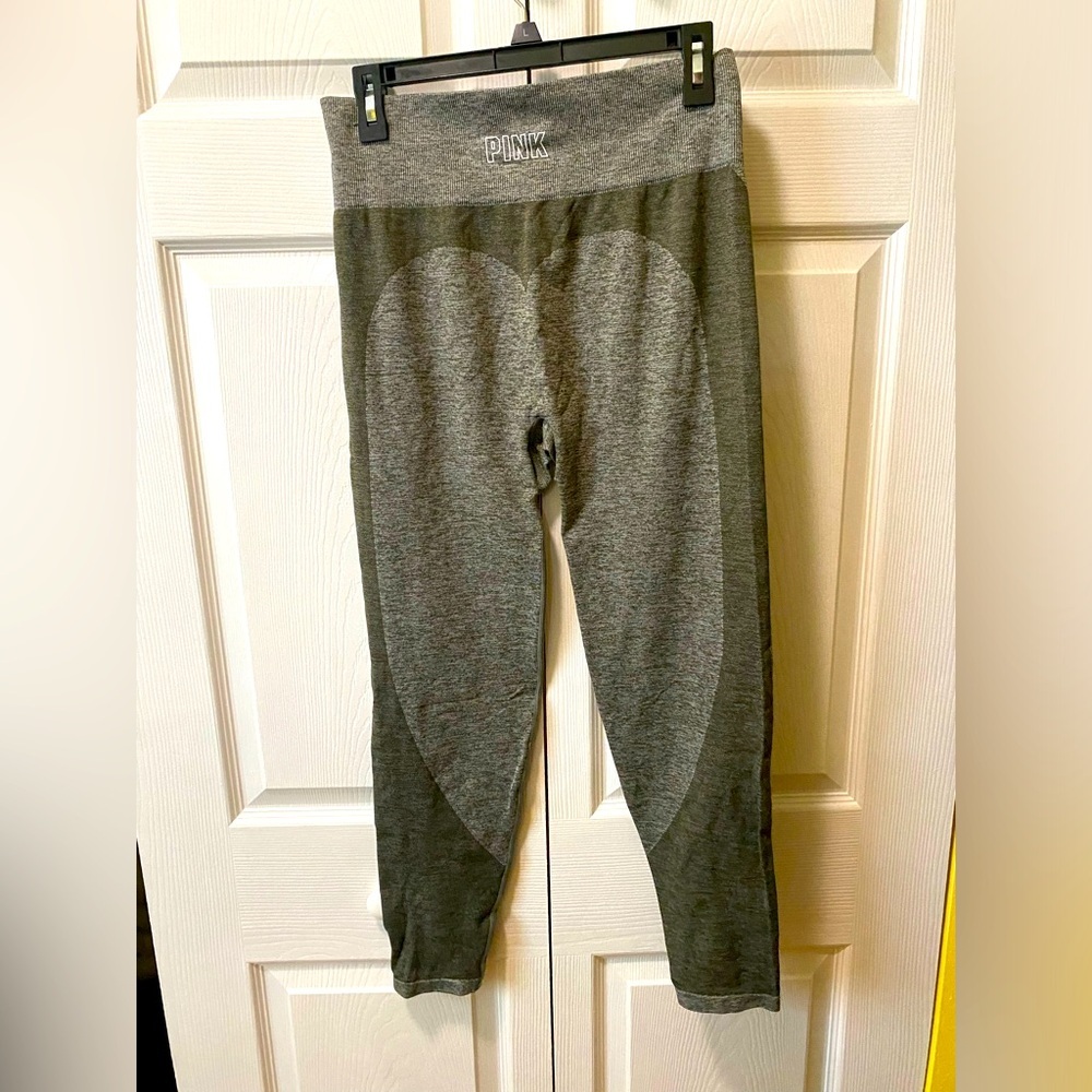 NWOT PINK Seamless Leggings in Forest Green L
